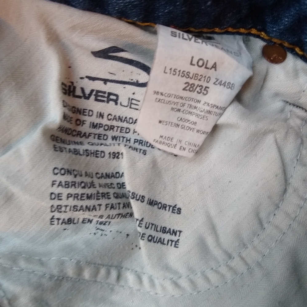 Silver Jeans - Picture 2 of 4